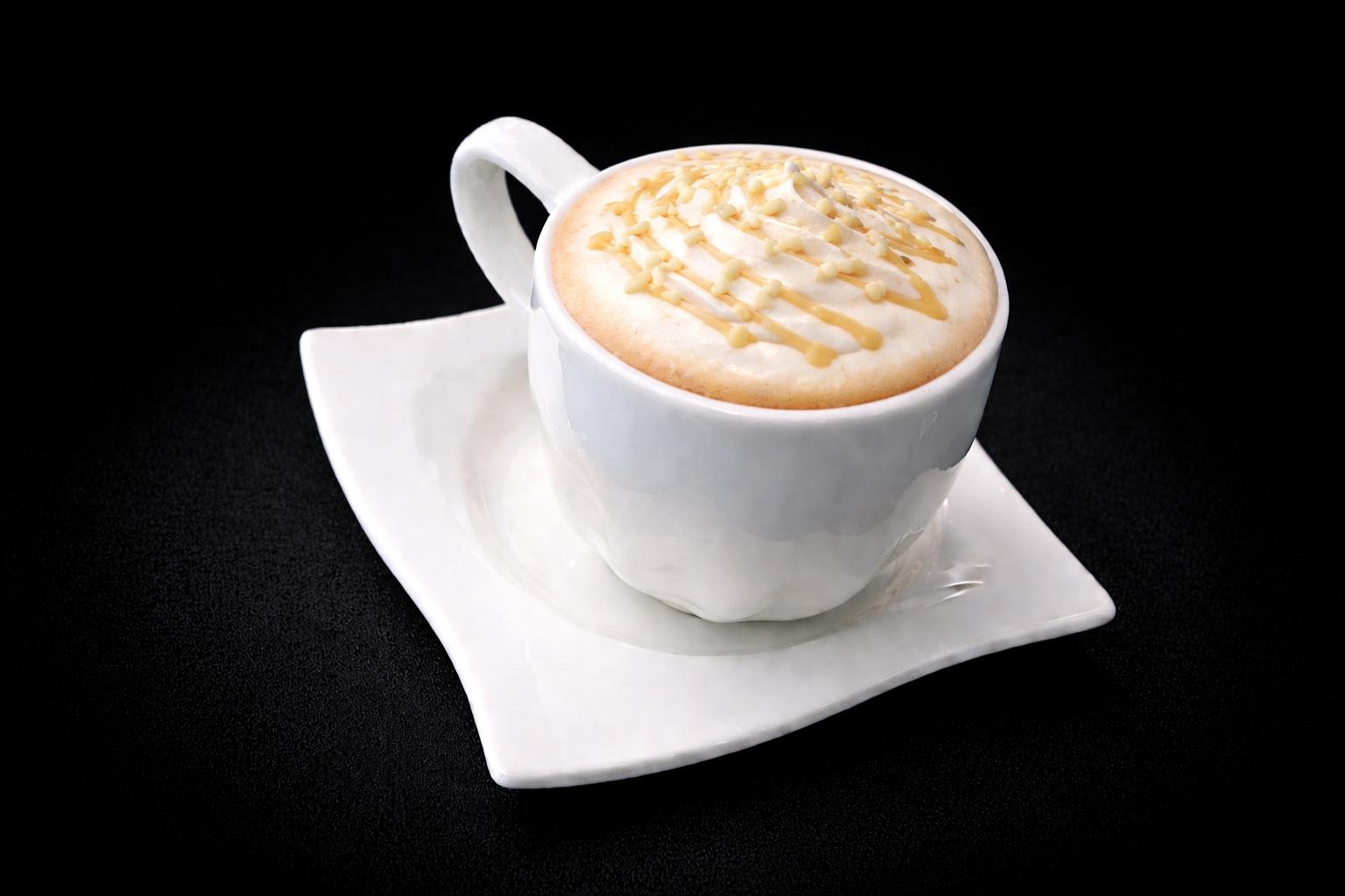 WHITE CHOCOLATE MOCHA